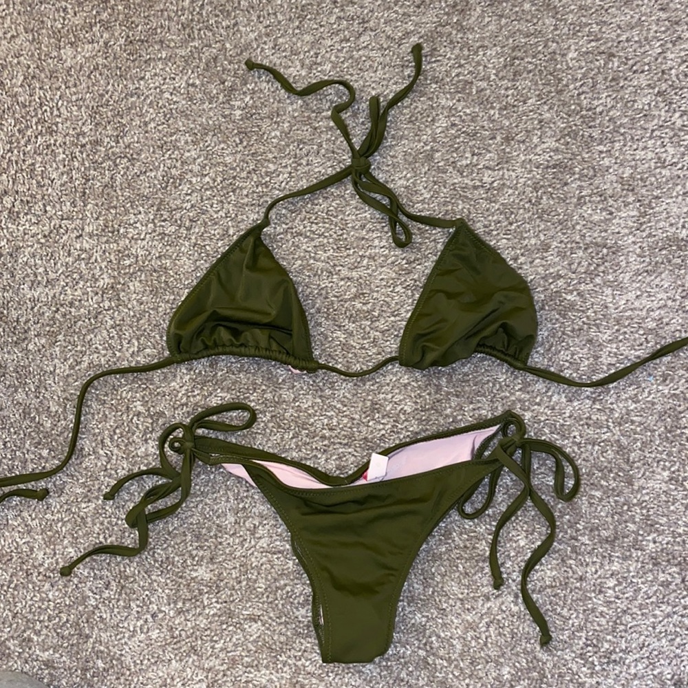 Cheeky bikini set